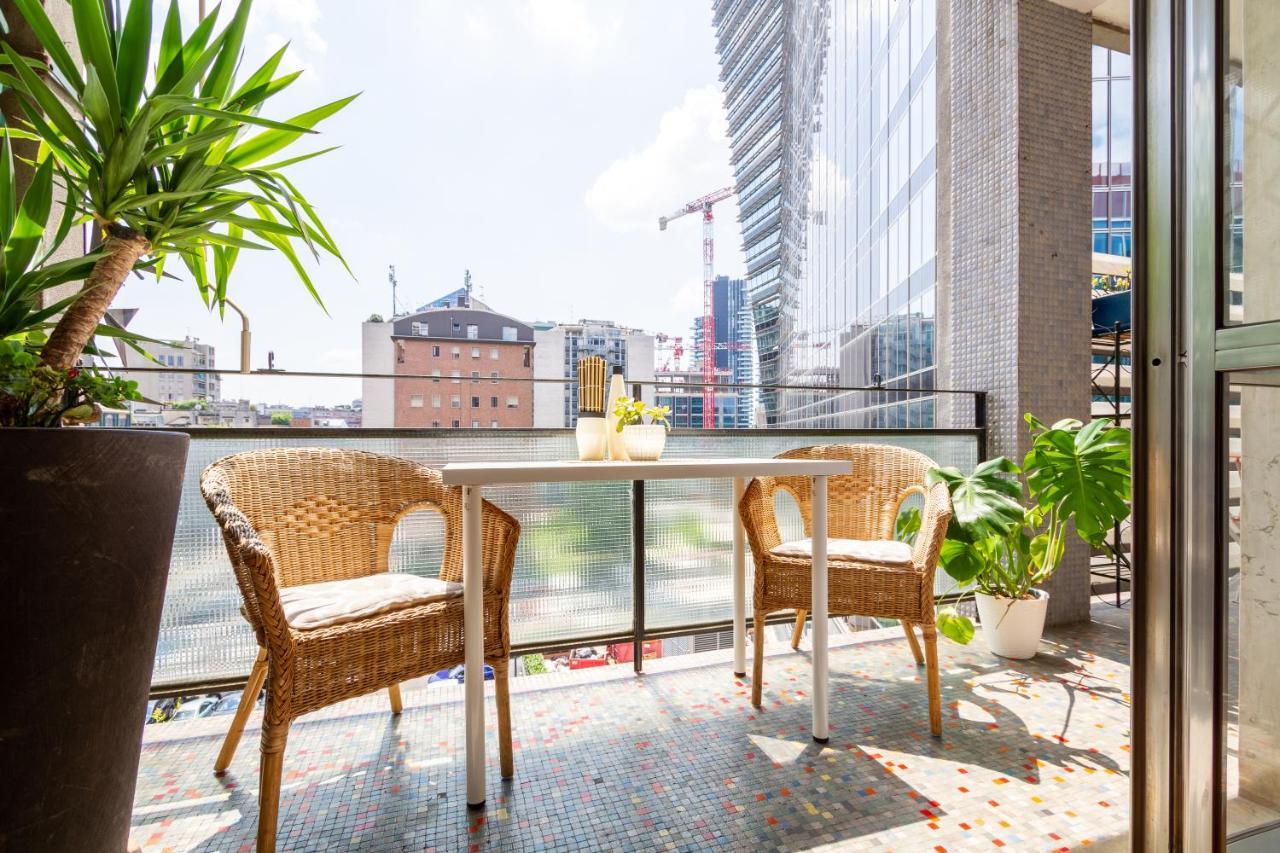Palazzo Lombardia - Central Station - Bighome ミラノ エクステリア 写真